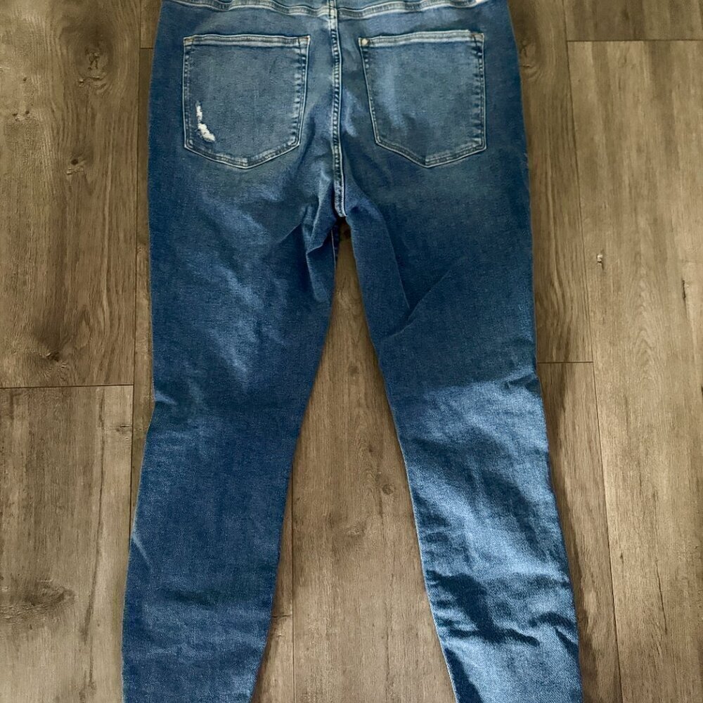 &Denim by H&M Super Skinny High Waist Jeans | Size 18 | Ankle Length | Distresse - Picture 2 of 8
